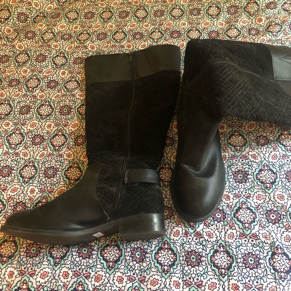 Torrid Knee High Boots - Picture 2 of 10